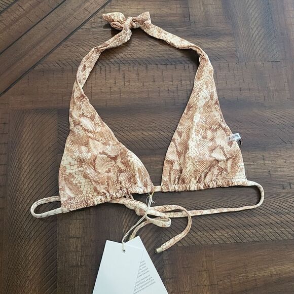 NWT! Vitamin A Milana Bikini Top Size 6 Small Sand Color - Picture 1 of 7